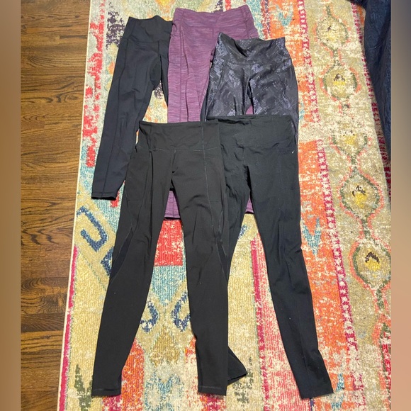 High waisted leggings with pockets! Size small - brand varies! - Picture 1 of 5